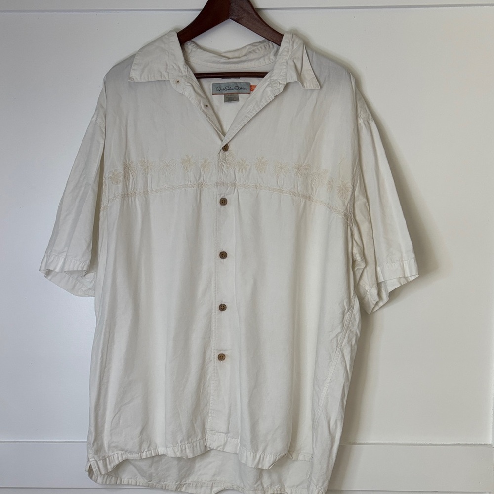 Quiksilver Men's Cream Short Sleeve Shirt